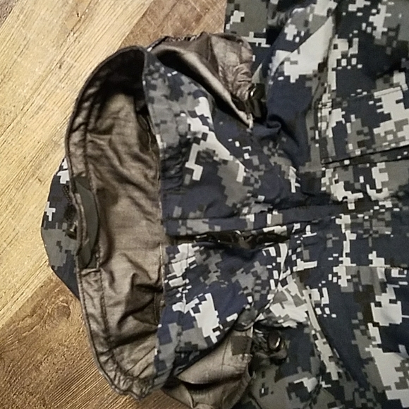 US NAVY NWU DIGITAL CAMOUFLAGE GORE-TEX PARKA JACKET SMALL - Picture 9 of 15
